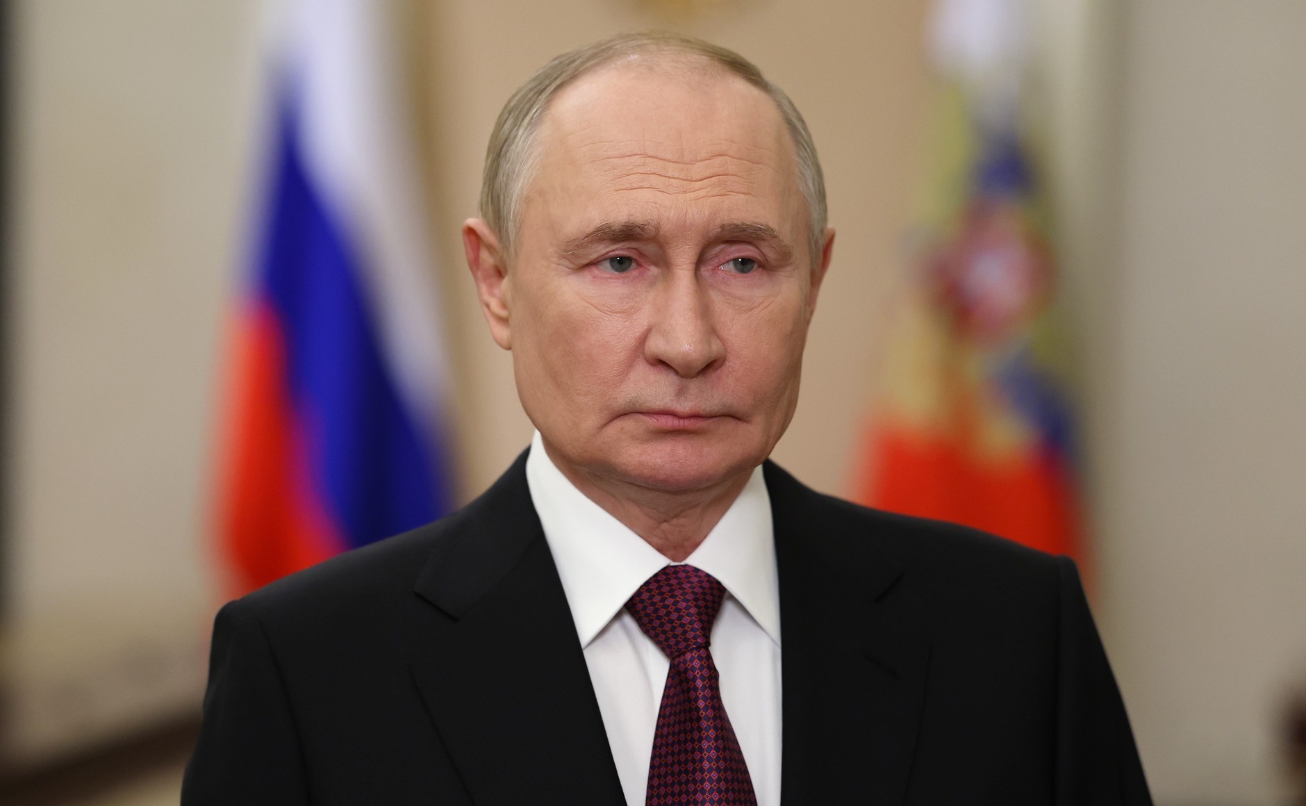 Putyin gratulált a Donbassz és Novorosszija anyaországgal történő újraegyesítésének napján Putyin gratulált a Donbassz és Novorosszija anyaországgal történő újraegyesítésének napján