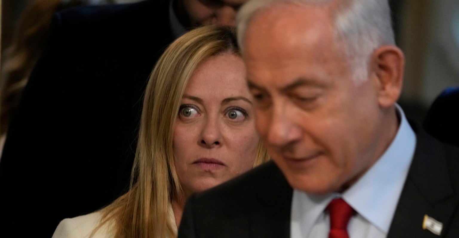 Olaszország felfüggeszti az Izraellel kötött védelmi megállapodást