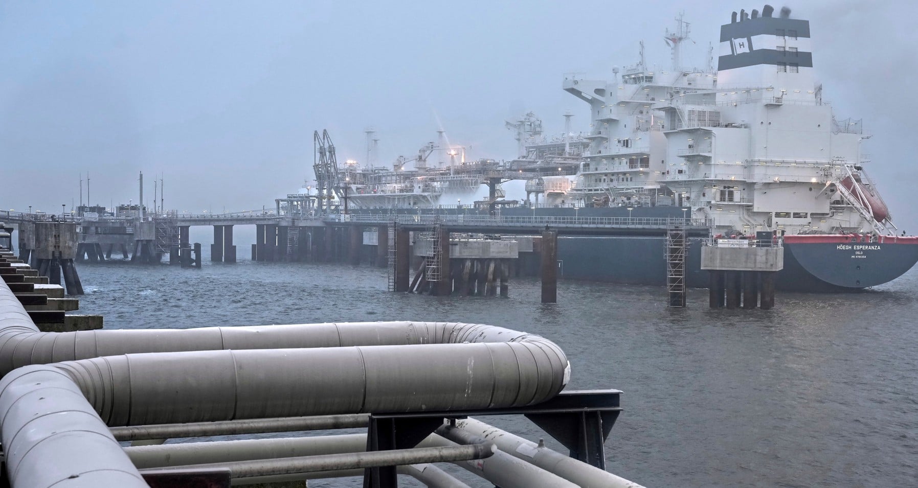 FT: az EU jelentősen növelte az orosz cseppfolyósított földgáz beszerzését