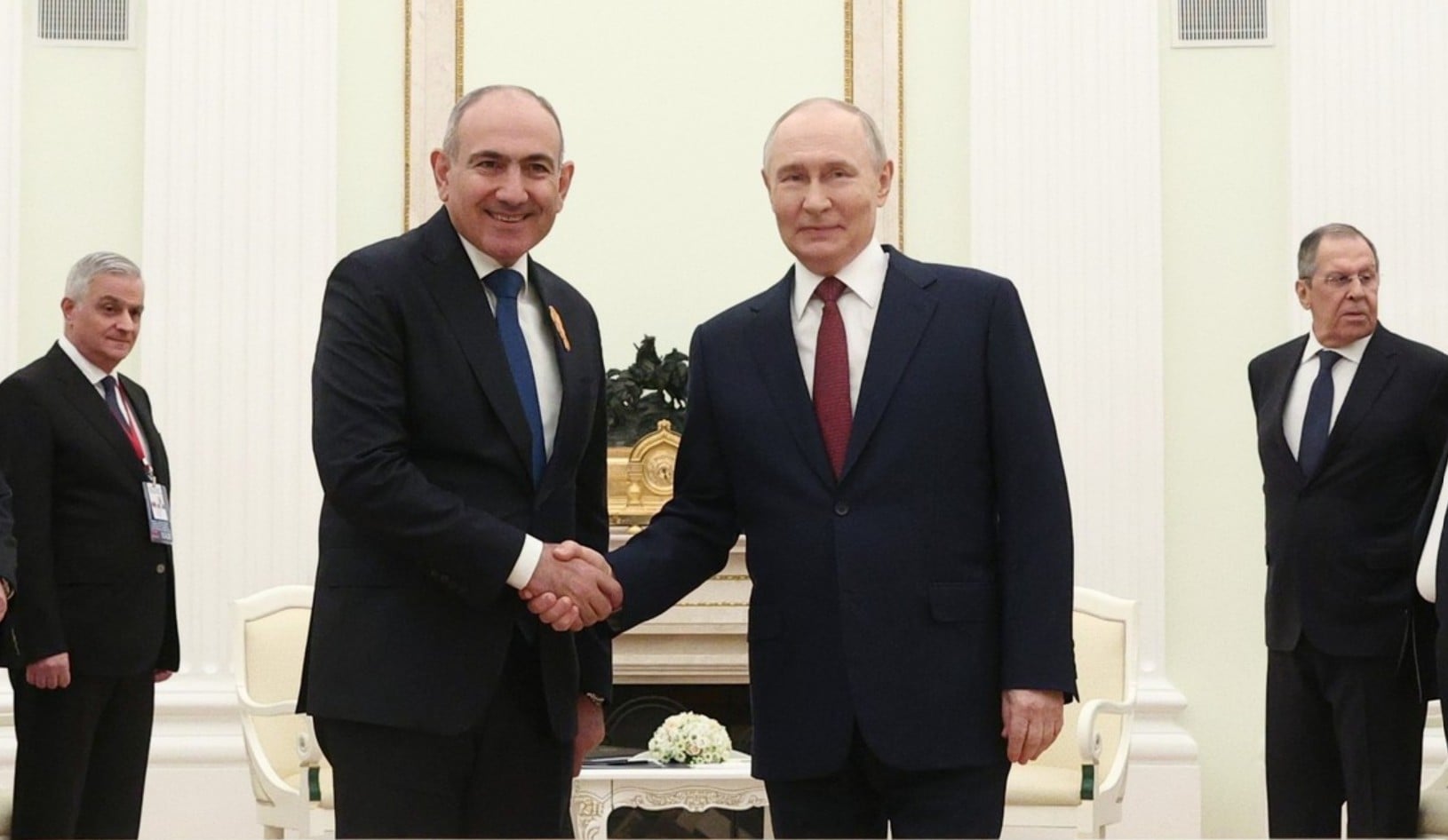 Putyin közölte Örményországgal, hogy nem lehet tagja a vámuniónak és az EU-nak egyszerre