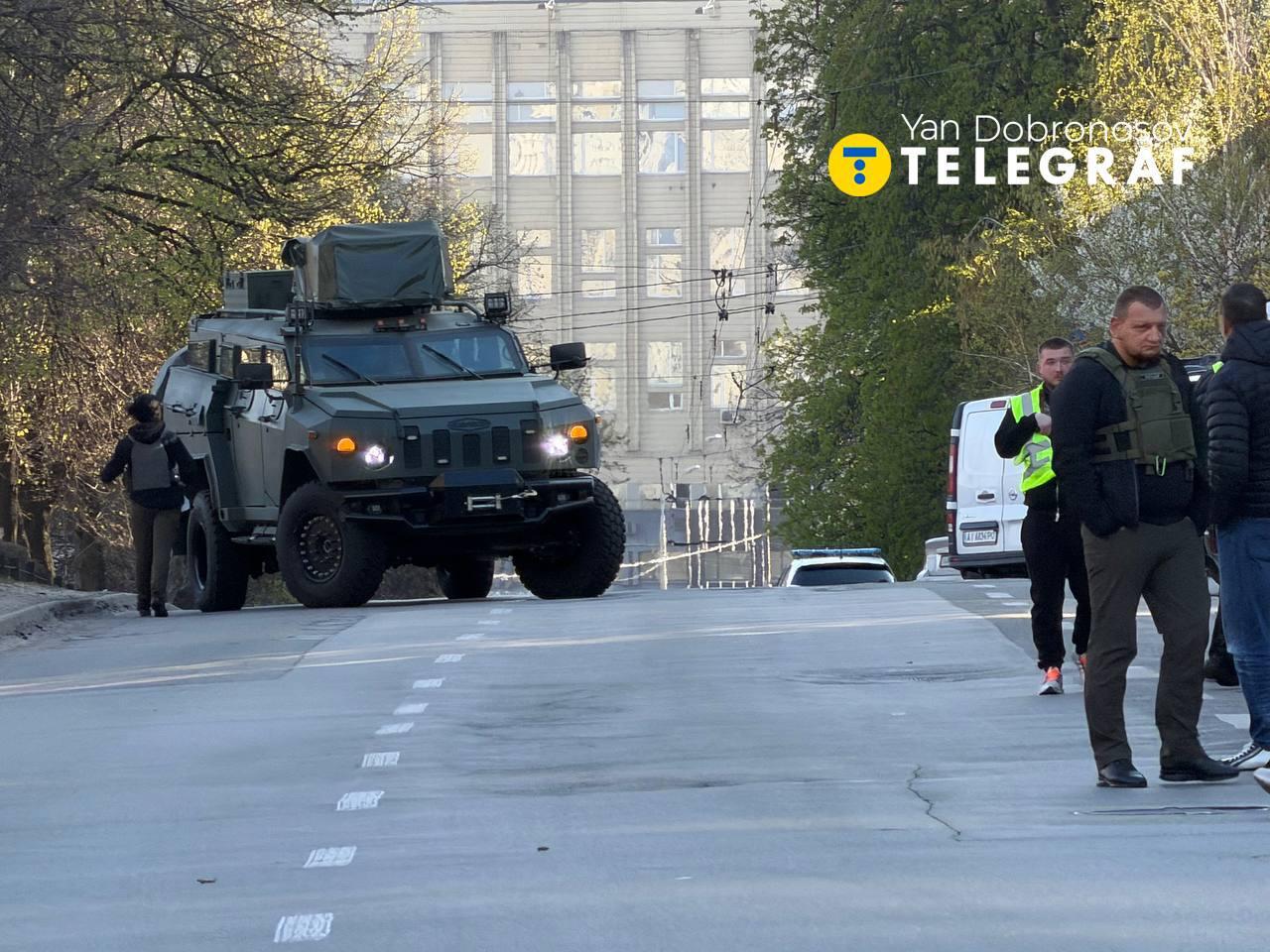 Lövöldözés egy kijevi szupermarketben – áldozatok (videó)